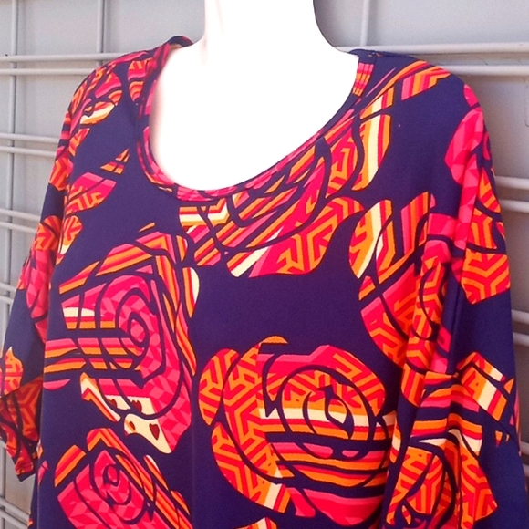 LulaRoe Rose Striped Floral Irma Printed Top - Picture 8 of 12